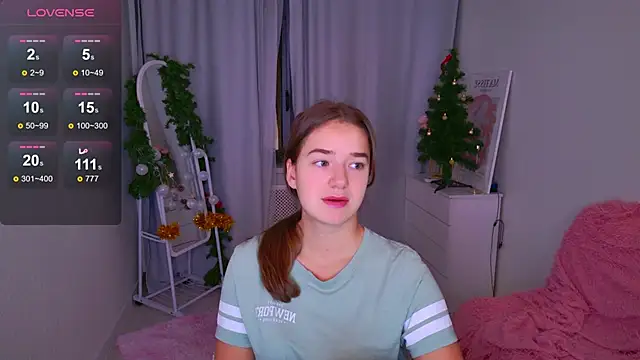 LovelyJessie online show from 12-20-25, 01:40