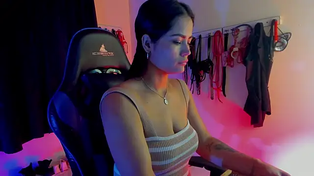 scarlet-kennedy98 online show from 09-19-25, 12:34