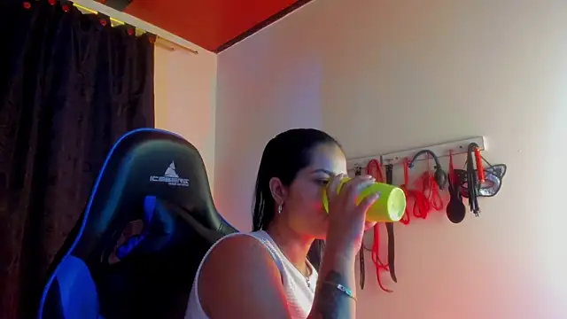 scarlet-kennedy98 online show from 10-18-25, 12:02