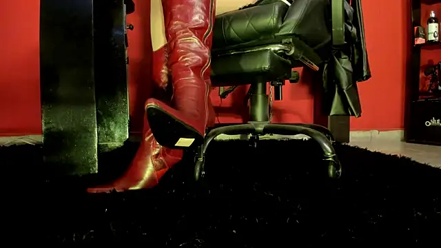 Snapshot of Julieta_Wall_ chatting on 01-16-25, 01:48 Julieta Wall  online show from 01-16-25, 01:48