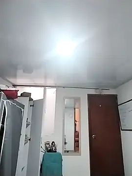 Snapshot of Julieta_Wall_ chatting on 03-02-25, 10:27 Julieta Wall  online show from 03-02-25, 10:27