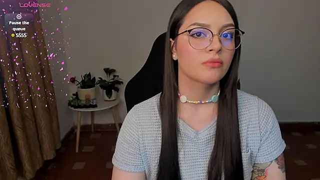 anaveleeez online show from 01-10-25, 05:26