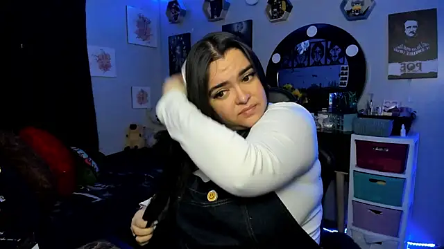 Luise Meyrink online show from 12-18-25, 02:39