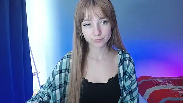 LuciaYoung online show from 01-28-25, 07:22