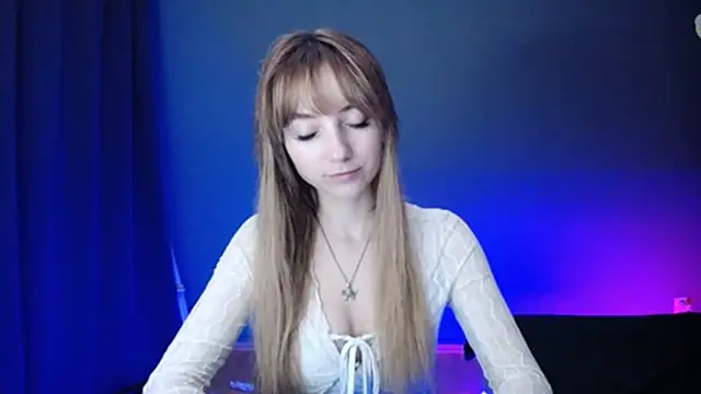 LuciaYoung online show from 02-28-25, 07:35