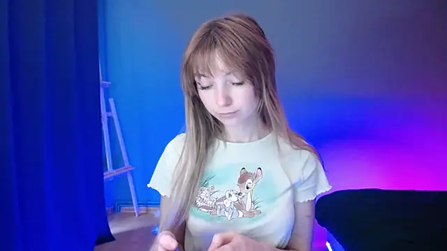 LuciaYoung online show from 03-12-25, 04:24