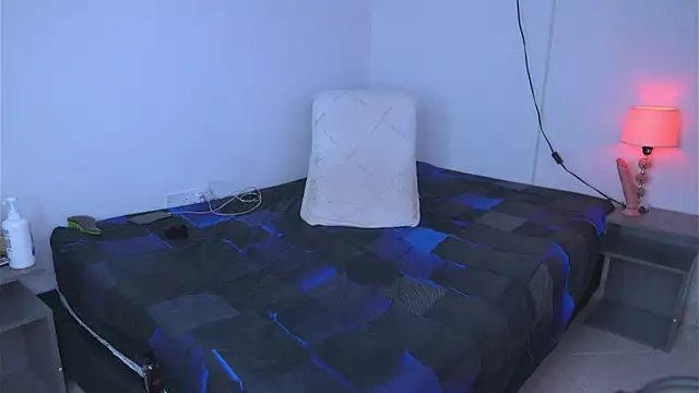 argiee taylorxs2 online show from 09-14-25, 01:16