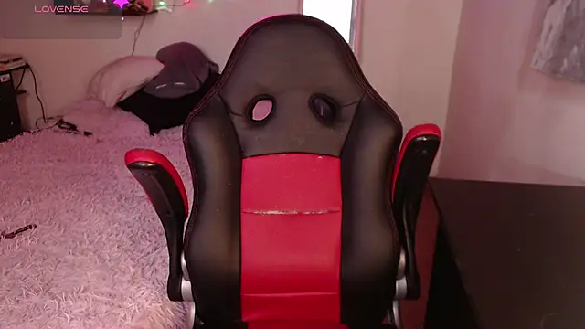 MissDennise online show from 03-06-25, 06:48