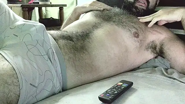 machoathome online show from 03-23-25, 03:21