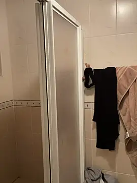 Snapshot of hihi0169 chatting on 12-10-24, 05:22 hihi0169 online show from 12-10-24, 05:22