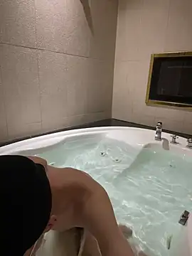 Snapshot of hihi0169 chatting on 02-01-25, 02:02 hihi0169 online show from 02-01-25, 02:02