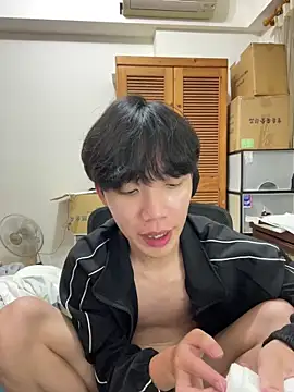 Snapshot of hihi0169 chatting on 02-15-25, 05:28 hihi0169 online show from 02-15-25, 05:28