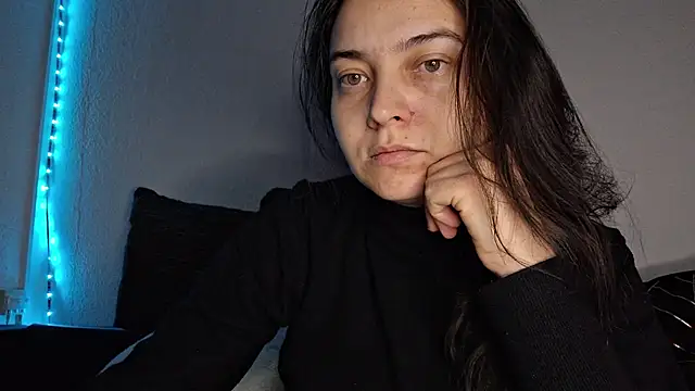 Cyndee Winter online show from 12-10-24, 07:22