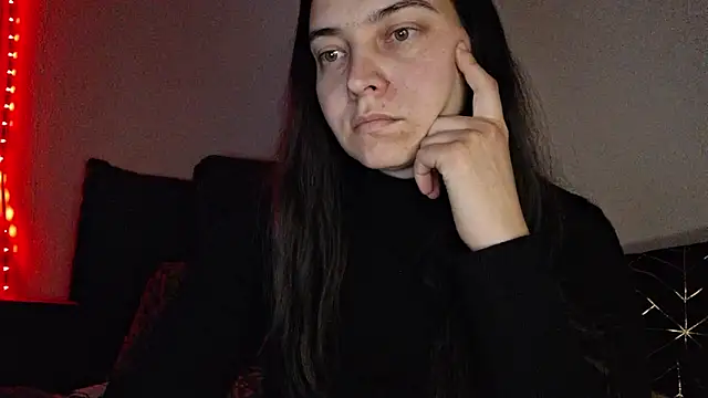 Cyndee Winter online show from 12-13-24, 04:05