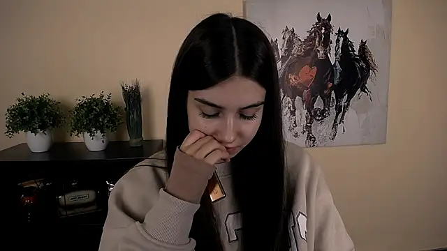 Lili magic online show from 11-25-25, 08:47