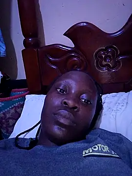 Snapshot of pretty_amaal chatting on 11-16-25, 06:19 pretty amaal online show from 11-16-25, 06:19