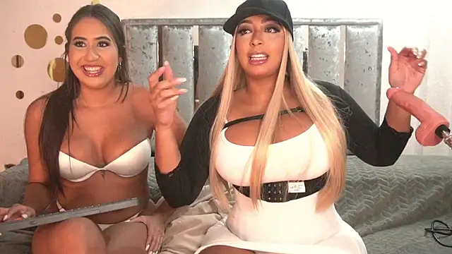 charlottelover21 online show from 12-15-24, 12:51