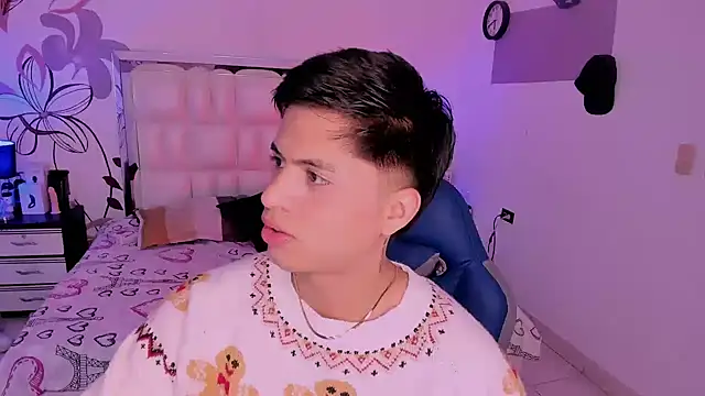 Niicky1  online show from 12-19-24, 09:06