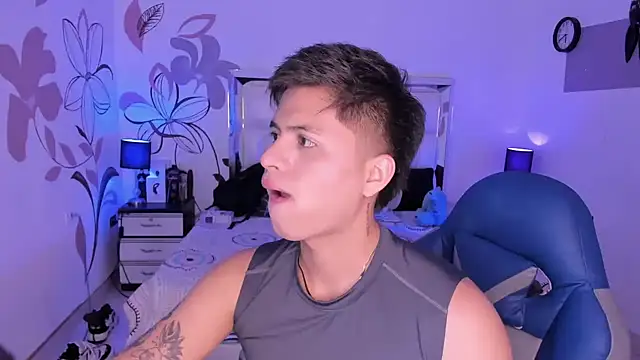 Niicky1  online show from 02-09-25, 08:34