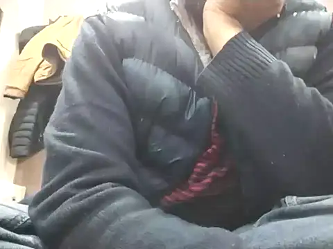 Snapshot of lund_lol chatting on 01-24-25, 06:46 lund lol online show from 01-24-25, 06:46