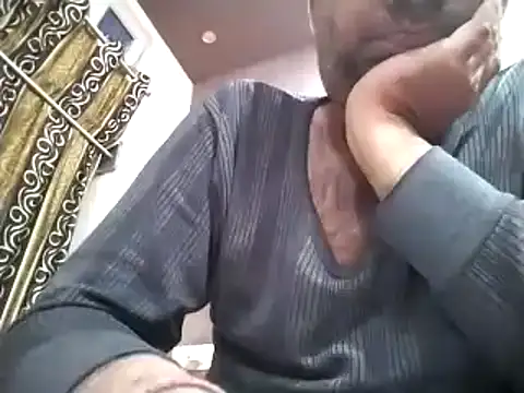 Snapshot of lund_lol chatting on 01-28-25, 05:24 lund lol online show from 01-28-25, 05:24