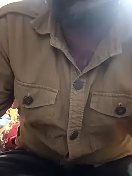 Snapshot of lund_lol chatting on 02-04-25, 07:18 lund lol online show from 02-04-25, 07:18