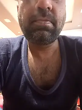 Snapshot of lund_lol chatting on 02-19-25, 06:22 lund lol online show from 02-19-25, 06:22