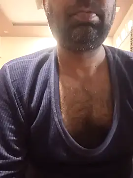 Snapshot of lund_lol chatting on 02-21-25, 02:28 lund lol online show from 02-21-25, 02:28