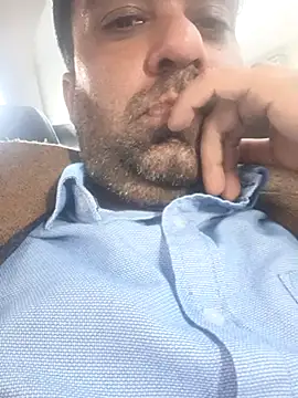 Snapshot of lund_lol chatting on 03-02-25, 12:22 lund lol online show from 03-02-25, 12:22