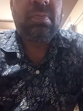 Snapshot of lund_lol chatting on 03-05-25, 11:38 lund lol online show from 03-05-25, 11:38