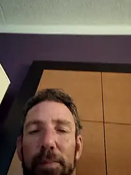 Snapshot of Treemandude chatting on 10-17-25, 12:58 Treemandude online show from 10-17-25, 12:58