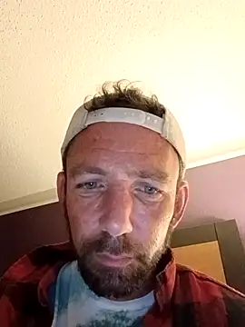 Snapshot of Treemandude chatting on 10-20-25, 04:51 Treemandude online show from 10-20-25, 04:51