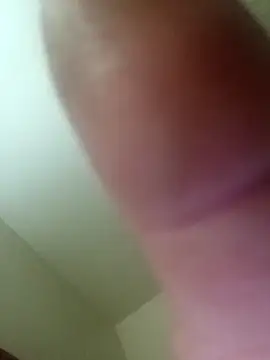 Snapshot of Treemandude chatting on 10-25-25, 06:32 Treemandude online show from 10-25-25, 06:32