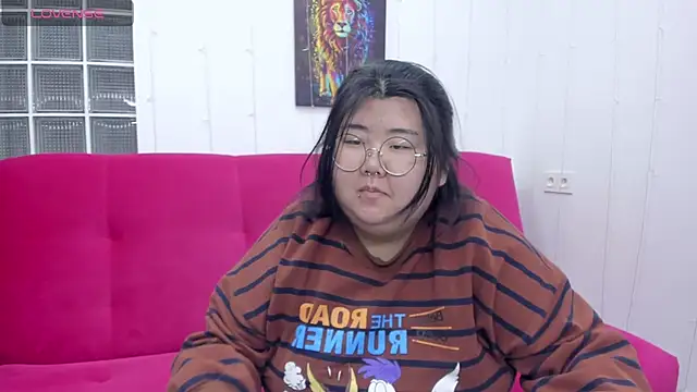 Nadine asian online show from 10-05-25, 08:23