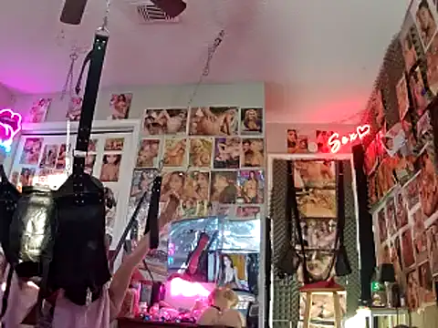 luvs2cumm69 online show from 12-03-24, 01:43