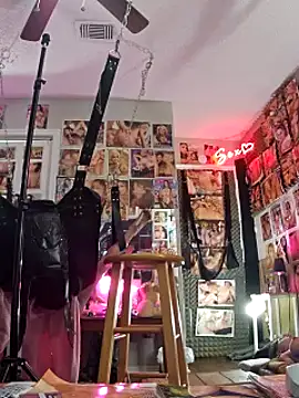 luvs2cumm69 online show from 12-09-24, 12:51