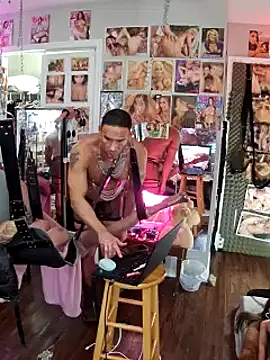 luvs2cumm69 online show from 12-09-24, 06:57