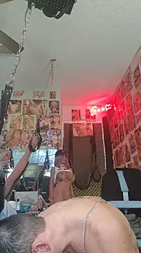 luvs2cumm69 online show from 12-13-25, 09:31