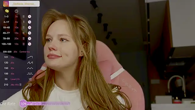 Snapshot of _Stefanie_Collins_ chatting on 01-22-25, 09:54 Stefanie Collins online show from 01-22-25, 09:54