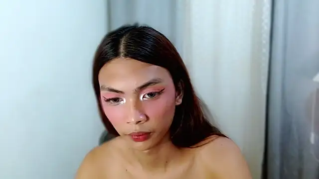 Snapshot of freshJULIA18 chatting on 11-18-25, 03:12 freshJULIA18 online show from 11-18-25, 03:12