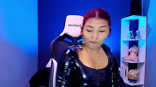 Snapshot of JadaRoberts chatting on 09-22-25, 12:18 JadaRoberts online show from 09-22-25, 12:18