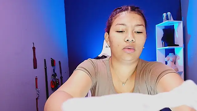 Snapshot of JadaRoberts chatting on 11-18-25, 12:42 JadaRoberts online show from 11-18-25, 12:42