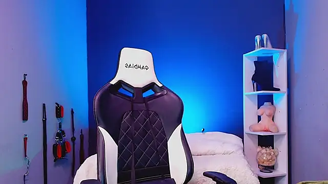 Snapshot of JadaRoberts chatting on 11-24-25, 12:38 JadaRoberts online show from 11-24-25, 12:38