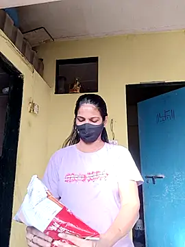 indianliza online show from 02-12-25, 04:23