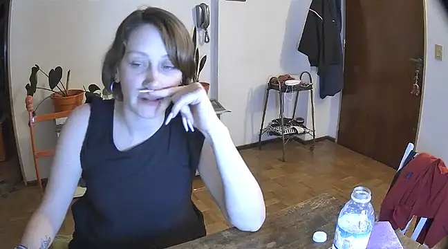 Snapshot of stupid_babybird chatting on 12-29-24, 05:10 stupid babybird online show from 12-29-24, 05:10