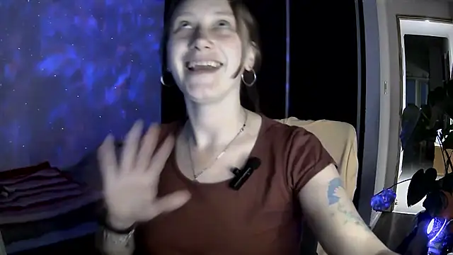 Snapshot of stupid_babybird chatting on 10-06-25, 12:19 stupid babybird online show from 10-06-25, 12:19