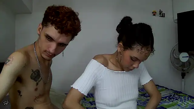 Snapshot of TheKing6ix9ine69 chatting on 12-27-24, 07:08 TheKing6ix9ine69 online show from 12-27-24, 07:08