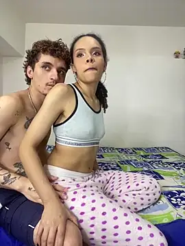 Snapshot of TheKing6ix9ine69 chatting on 02-16-25, 03:47 TheKing6ix9ine69 online show from 02-16-25, 03:47