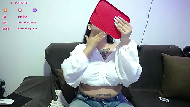 Snapshot of sara_winehouse1 chatting on 01-28-25, 02:43 sara winehouse1 online show from 01-28-25, 02:43