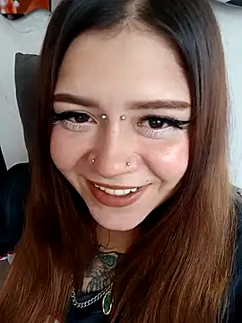 Snapshot of sara_winehouse1 chatting on 11-20-25, 07:57 sara winehouse1 online show from 11-20-25, 07:57